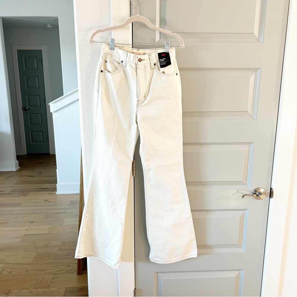 NWT Free People Levi’s Movin On 70s High Flare Jeans - Picture 5 of 7